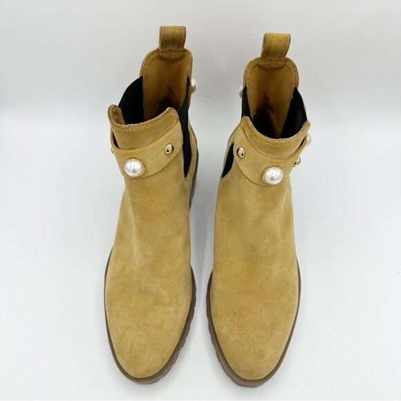 KARL LAGERFELD PARIS Tan Suede Pola Pearl Studded Chelsea Boots Lug Sole Sz 9M - Picture 6 of 14